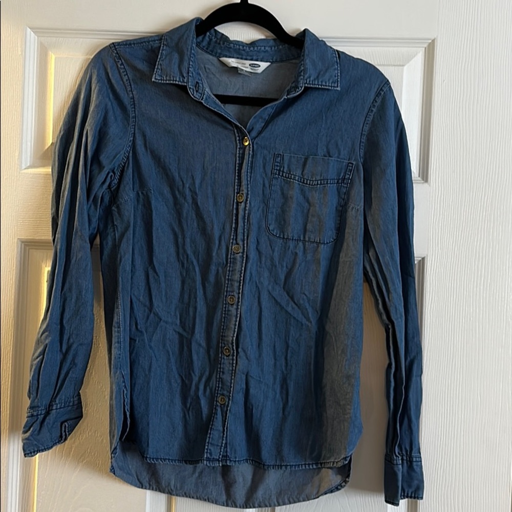 Free shipping: Old Navy button down